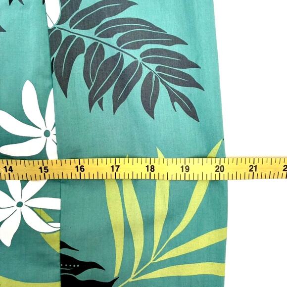 Vintage MD Fashion Green and White Ruffled Long Hawaiian Dress - Size L - Picture 9 of 10